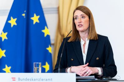 Am 16. J&auml;nner 2026 empfing Bundeskanzler Chistian Stocker die Pr&auml;sidentin des Europ&auml;ischen Parlaments Roberta Metsola (im Bild) im Bundeskanzleramt. Im Bild bei einer gemeinsamen Pressekonferenz.