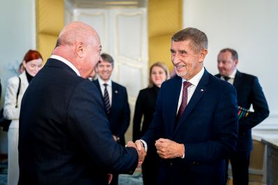 Am 10. Februar 2026 nahm Bundeskanzler Christian Stocker (m.l.) gemeinsam mit dem Ministerpr&auml;sidenten von Tschechien Andrej Babi&scaron; (m.r.) und dem Ministerpr&auml;sidenten der Slowakei Robert Fico am Slavkov Format in Bratislava teil.