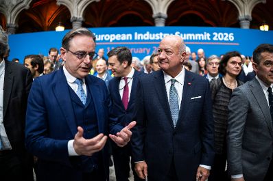 Am 11. Februar 2026 nahm Bundeskanzler Christian Stocker (m.r.) am &bdquo;European Industry Summit 2026&ldquo; in Antwerpen teil.