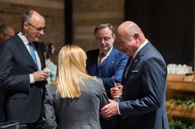 Am 12. Februar 2026 nahm Bundeskanzler Christian Stocker (r.) am Informellen Gipfel der EU-Staats- und Regierungschefs teil. Im Bild mit der italienischen Ministerpr&auml;sidentin Giorgia Meloni (m.l.) und dem deutschen Bundeskanzler Friedrich Merz (l.).