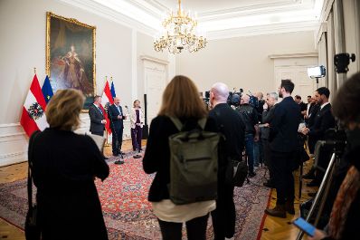 Am 26. Februar 2026 nahm Bundeskanzler Christian Stocker an der Pressekonferenz nach dem Pressegespr&auml;ch anl&auml;sslich der einj&auml;hrigen Zusammenarbeit der Bundesregierung gemeinsam mit Vizekanzler Andreas Babler und Bundesministerin Beate Meinl-Reisinger teil.