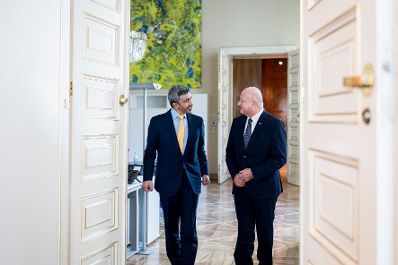 Am 6. M&auml;rz 2026 empfing Bundekanzler Christian Stocker (r.) den Au&szlig;enminister der Vereinigten Arabischen Emirate Abdullah bin Zayid Al Nahyan (l.) zu einem Arbeitsgespr&auml;ch im Bundeskanzleramt.