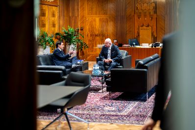 Am 23. M&auml;rz 2026 empfing Bundeskanzler Christian Stocker (r.) den Kommissar f&uuml;r Binnenmarkt und Dienstleistungen der Europ&auml;ischen Union St&eacute;phane S&eacute;journ&eacute; (l.), zu einem Arbeitsgespr&auml;ch im Bundeskanzleramt.