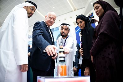 Am 7. Mai 2026 reiste Bundeskanzler Christian Stocker (m.l.) zu einem mehrt&auml;gigem Arbeitsbesuch in die Vereinigte Arabische Emirate. Im Bild beim Besuch der &bdquo;Make it in the Emirates&ldquo; Messe.
