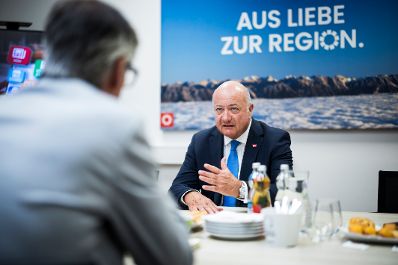 Am 12. Mai 2026 besuchte Bundeskanzler Christian Stocker (im Bild) im Rahmen seines Bundesl&auml;ndertages die RegionalMedien Tirol, in Innsbruck.