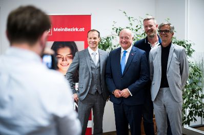 Am 12. Mai 2026 besuchte Bundeskanzler Christian Stocker (m.r.) im Rahmen seines Bundesl&auml;ndertages die RegionalMedien Tirol, in Innsbruck.