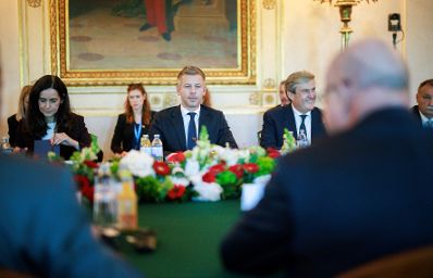 Am 21. Mai 2026 empfing Bundeskanzler Christian Stocker den Premierminister von Ungarn Peter Magyar (im Bild) zu einem Arbeitsbesuch im Bundeskanzleramt.