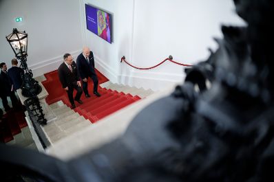 Am 28. Mai 2026 empfing Bundeskanzler Christian Stocker (r.) den Premierminister von Andorra Xavier Espot Zamora (2.v.r.) zu einem Arbeitsbesuch im Bundeskanzleramt.