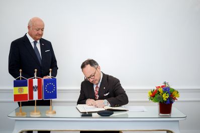 Am 28. Mai 2026 empfing Bundeskanzler Christian Stocker (l.) den Premierminister von Andorra Xavier Espot Zamora (r.) zu einem Arbeitsbesuch im Bundeskanzleramt.