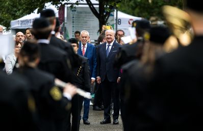 Am 10. Juni 2026 nahm Bundeskanzler Christian Stocker (r.)an der Er&ouml;ffnung des 75. St&auml;dtetags in Leoben teil. Im Bild mit Bundespr&auml;sident Alexander Van der Bellen (l.).