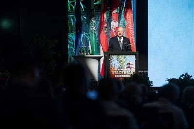 Am 10. Juni 2026 nahm Bundeskanzler Christian Stocker an der Er&ouml;ffnung des 75. St&auml;dtetags in Leoben teil.