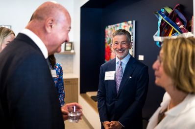 Am 20. Juni 2026 reiste Bundeskanzler Christian Stocker (l.) zu einem mehrt&auml;gigem Arbeitsbesuch nach Texas. Im Bild bei der Er&ouml;ffnung des &ouml;sterreichischen Honorarkonsultas in Dallas.