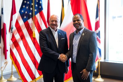 Am 20. Juni 2026 reiste Bundeskanzler Christian Stocker (l.) zu einem mehrt&auml;gigem Arbeitsbesuch nach Texas. Im Bild bei einem Arbeitstreffen mit dem B&uuml;rgermeister von Dallas Eric Johnson (r.).