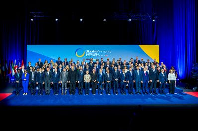 Am 25. Juni 2026 nahm Bundeskanzler Christian Stocker an der Ukraine Recovery Konferenz in Danzig teil.