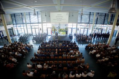 Am 26. Juni 2026 nahm Bundeskanzler Christian Stocker an der Sponsionsfeier &amp; 20 Jahre Sicherheitskooperation Feier teil.