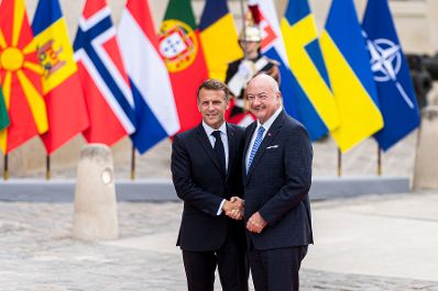 Am 13. Juli 2026 reiste Bundeskanzler Christian Stocker (r.) zu einem mehrt&auml;gigen Arbeitsbesuch nach Paris. Im Bild mit dem Staatspr&auml;sident der Franz&ouml;sischen Republik Emmanuel Macron (l.).