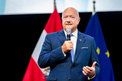 Am 16. Juli 2026 startete Bundeskanzler Christian Stocker (im Bild) seine Sommertour "&Ouml;sterreich im Gespr&auml;ch" im Haus der Digitalisierung in Tulln.