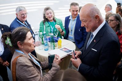 Am 23. Juli 2026 lud Bundeskanzler Christian Stocker (r.) zur Veranstaltung "&Ouml;sterreich im Gespr&auml;ch" in Innsbruck.