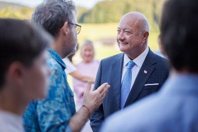 Am 24. Juli 2026 lud Bundeskanzler Christian Stocker (r.) zur Veranstaltung "&Ouml;sterreich im Gespr&auml;ch" in Schwarzenberg.