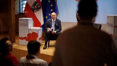 Am 24. Juli 2026 lud Bundeskanzler Christian Stocker (im Bild) zur Veranstaltung "&Ouml;sterreich im Gespr&auml;ch" in Schwarzenberg.