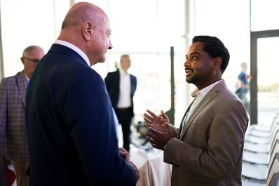 Am 28. Juli 2026 lud Bundeskanzler Christian Stocker (l.) zur Veranstaltung "&Ouml;sterreich im Gespr&auml;ch" in Wien.