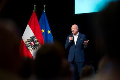Am 4. August 2026 lud Bundeskanzler Christian Stocker (im Bild) zur Veranstaltung "&Ouml;sterreich im Gespr&auml;ch" in Graz.