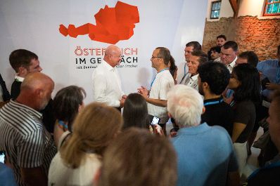 Am 4. August 2026 lud Bundeskanzler Christian Stocker (im Bild) zur Veranstaltung "&Ouml;sterreich im Gespr&auml;ch" in Graz.