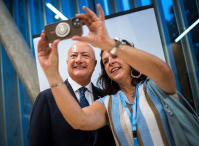 Am 21. August 2026 lud Bundeskanzler Christian Stocker (l.) zur Veranstaltung "&Ouml;sterreich im Gespr&auml;ch" in Eisenstadt.