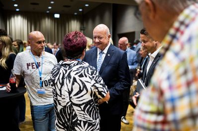 Am 25. August 2026 lud Bundeskanzler Christian Stocker zur Veranstaltung "&Ouml;sterreich im Gespr&auml;ch" in Linz.