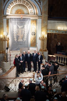 Am 16. September 2026 nahm Bundeskanzler Christian Stocker gemeinsam mit Staatssekret&auml;r Alexander Pr&ouml;ll am Festakt anl&auml;sslich der Wiederer&ouml;ffnung des Wiener Stadttempel teil.