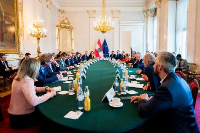 Am 14. Oktober 2026 nahmen Bundeskanzler Christian Stocker, Bundesminister Peter Hanke, Bundesminister Wolfgang Hattmannsdorfer, Staatssekret&auml;r Josef Schellhorn, VERBUND-Vorstandvorsitzender Michael Strugl und &Ouml;BB-Vorst&auml;ndin Manuela Waldner am Roundtable zur Unterzeichnung der &bdquo;Made in Europe Declaration&ldquo; teil.