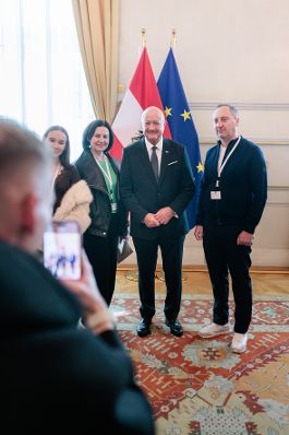 Am 26. Oktober 2026 lud Bundeskanzler Christian Stocker (im Bild) anl&auml;sslich des Nationalfeiertags Besucherinnen und Besucher zum Tag der offenen T&uuml;r ins Bundeskanzleramt.