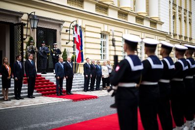Am 17. September 2026 reiste Bundeskanzler Christian Stocker zu einem Arbeitsbesuch nach Warschau. Im Bild mit dem Premierminister von Polen Donald Tusk.