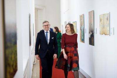 Am 17. M&auml;rz 2025 empfing Bundesministerin Claudia Plakolm (r.) den EU-Kommissar f&uuml;r Inneres und Migration Magnus Brunner (l.) zu einem Gespr&auml;ch.