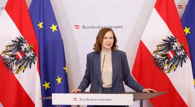Am 15. Mai 2025 lud Bundesministerin Claudia Plakolm (im Bild) zu einem Presspoint zu den Schwerpunkten im Budget 2025/2026.
