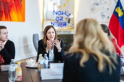 Am 23. Mai 2025 empfing Bundesministerin Claudia Plakolm (m.) die stellvertretende Regierungschef des F&uuml;rstentums Liechtenstein Sabine Monauni zu einem Arbeitsgespr&auml;ch im Bundeskanzleramt.