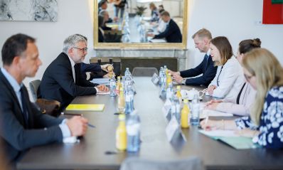Am 14. Juli 2025 empfing Bundesministerin Claudia Plakolm den slowakischen Europastaatssekret&auml;r Marko &Scaron;tucin zu einem Gespr&auml;ch.