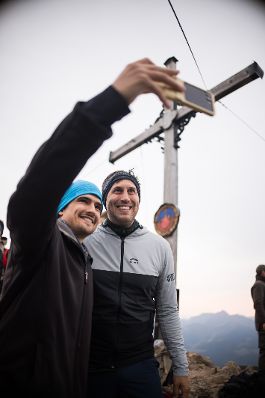 Am 27. August 2025 nahm Bundesministerin Claudia Plakolm gemeinsam mit Staatssekret&auml;r Alexander Pr&ouml;ll (m.) an der Gratlspitzwanderung teil.