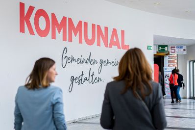 Am 25. August 2025 besuchte Bundesministerin Claudia Plakolm (l.) im Rahmen ihres Bundesl&auml;ndertages die K&auml;rntner Messen in Klagenfurt.