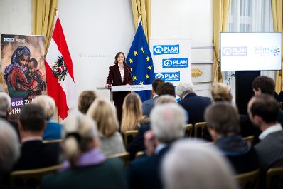 Am 9. Dezember 2025 nahm Bundesministerin Claudia Plakolm an der Verleihung des &bdquo;Plan Medienpreises f&uuml;r Kinderrechte&ldquo; im Bundeskanzleramt teil.