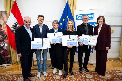 Am 9. Dezember 2025 nahm Bundesministerin Claudia Plakolm an der Verleihung des &bdquo;Plan Medienpreises f&uuml;r Kinderrechte&ldquo; im Bundeskanzleramt teil.