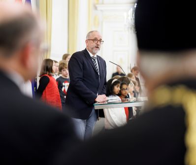 Am 17. Dezember 2025 lud Bundesministerin Claudia Plakolm Vertreterinnen und Vertreter der Kultusgemeinden zu einem weihnachtlichem Empfang ins Bundeskanzleramt.
