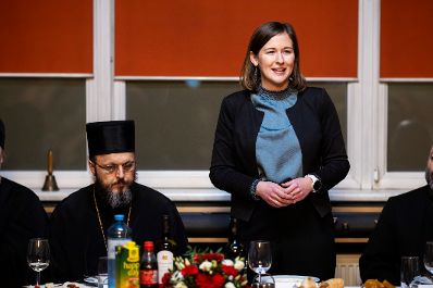 Am 14. J&auml;nner 2026 nahm Bundesministerin Claudia Bauer (r.) am Neujahrsempfang der serbisch-orthodoxen Kirchengemeinde in der Kirche Christi Auferstehung teil.