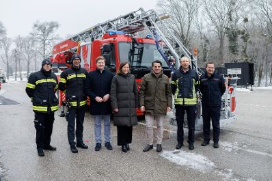 Am 16. J&auml;nner 2026 besuchte Bundesministerin Claudia Bauer (m.) im Rahmen ihres Bundesl&auml;ndertages die Landesfeuerwehrschule Eisenstadt.