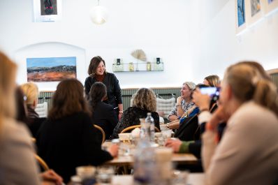 Am 28. J&auml;nner 2026 nahm Bundesministerin Claudia Bauer (m.l.) an den Familienpolitischen Gespr&auml;chen teil.
