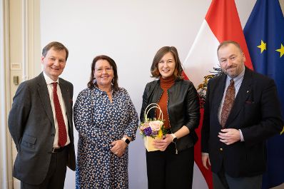 Am 28. J&auml;nner 2026 empfing Bundesministerin Claudia Bauer (2.v.r.) Vertreterinnen und Vertreter des Vereins Family Business zu einem Arbeitsgespr&auml;ch.