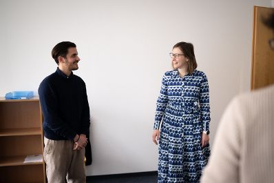 Am 11. Februar 2026 besuchte Bundesministerin Claudia Bauer (2.v.l.) die Zivildienstserviceagentur.