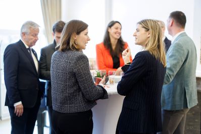 Am 24. Februar 2026 reiste Bundesministerin Claudia Bauer nach Br&uuml;ssel und nahm am Rat f&uuml;r &bdquo;Allgemeine Angelegenheiten&ldquo; der Europ&auml;ischen Union teil. Im Bild mit &ouml;sterreichischen MEP`s.