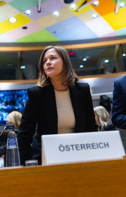 Am 17. M&auml;rz 2026 reiste Bundesministerin Claudia Bauer (im Bild) nach Br&uuml;ssel und nahm am Rat f&uuml;r &bdquo;Allgemeine Angelegenheiten&ldquo; der Europ&auml;ischen Union teil.