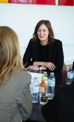 Am 18. M&auml;rz 2026 empfing Bundesministerin Claudia Bauer (im Bild), die stellvertretende Regierungschefin des F&uuml;rstentums Liechtenstein Sabine Monauni zu einem Arbeitsgespr&auml;ch im Bundeskanzleramt.